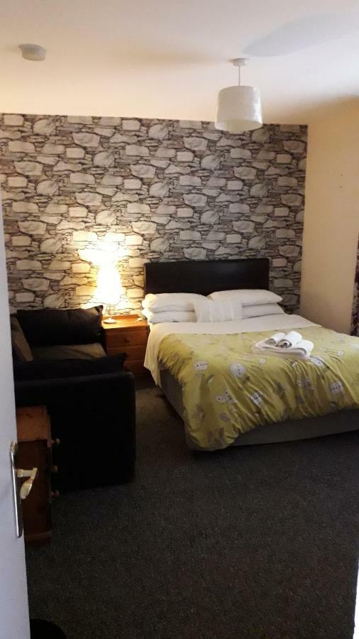 Coach House Suites Londonderry Exterior photo